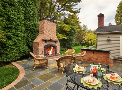 A Guide To Outdoor Fireplaces Or Fire Pits Disabatino Landscaping