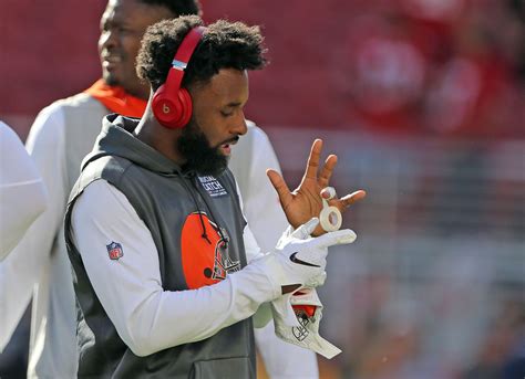 Jarvis Landry records 500th career catch on Browns' first play 
