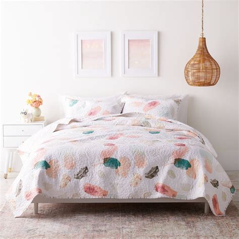 See more ideas about lauren conrad bedding, lauren conrad, lc lauren conrad. LC Lauren Conrad Quilt Set | Quilt sets, Kids bedroom decor, Unique home decor