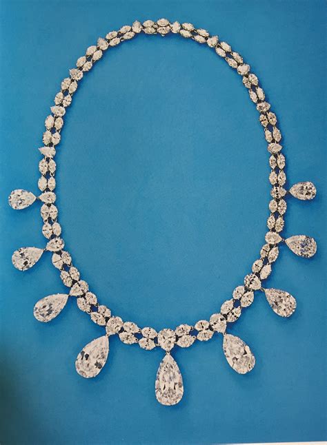 Princess Soraya Of Iran Jewels Joyas Reales Joyas De Diamantes