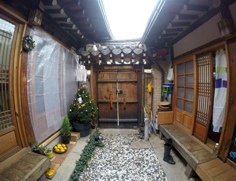 There is no popular place like food court 32 in manhattan where you can grab a quick lunch, dinner, or dessert. My Hanok homestay experience - living in a traditional ...