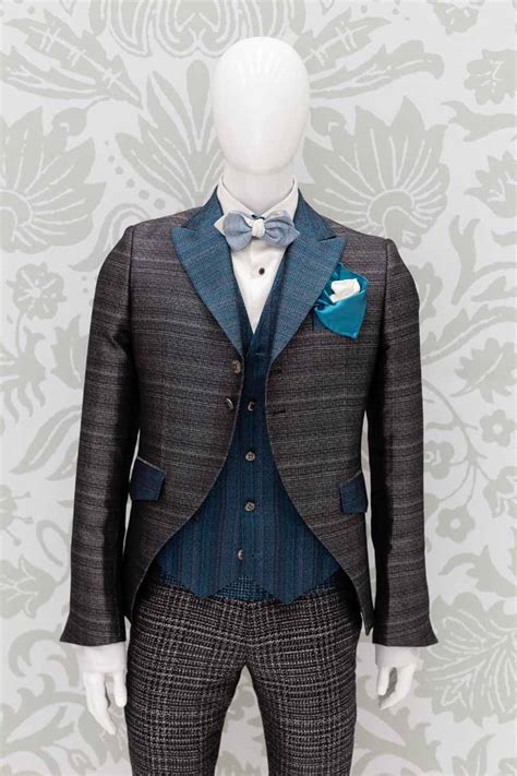 Tagli sartoriali, linee pulite e colori scuri, un vestito elegante ottimo anche per le cerimonie. Giacca abito da uomo glamour lusso blu nero made in Italy 100%
