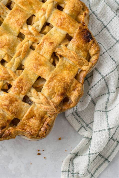 Klassischer Amerikanischer Apple Pie Mit Ahornsirup Verfeinert Rezepte Einfache Rezepte