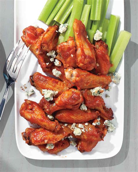Remove the tips of the wings and discard or save for making stock. Sriracha-Buffalo Chicken Wings