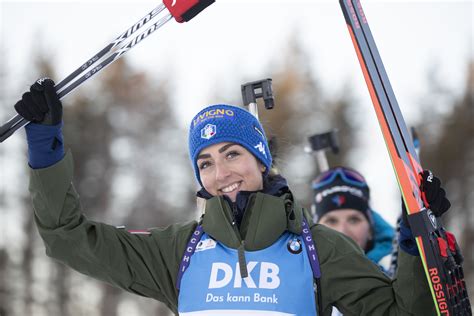Lisa vittozzi was very happy about her performance in the bmw ibu world cup pursuit at nove mesto na morave. Lisa Vittozzi : "Je suis sereine et motivée" - Sports ...