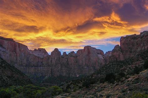 The Best Time To Visit Zion National Park And What To Do By Season