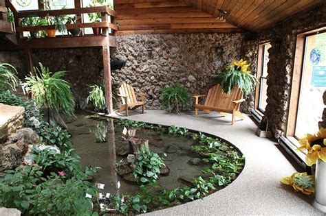 You Can Finally Stay Overnight In This Luxurious Cave In Missouri