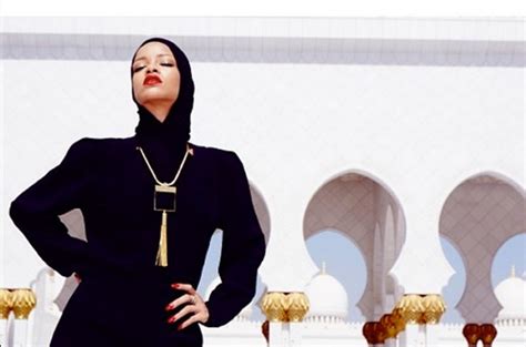 rihanna asked to leave uae mosque over fashion style photo shoot