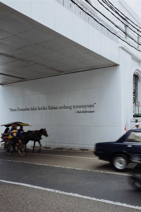 Download Jalan Bumi Pasundan Bandung Wallpaper | Wallpapers.com