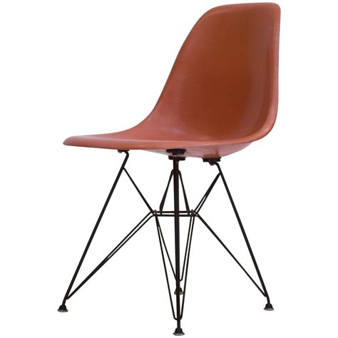 The structure of this chair is similar to the eames aluminum. Eames Shell Chair on Original Eiffel Base, 1950s For Sale ...