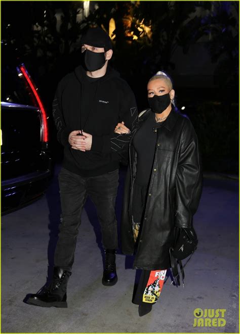 Photo Christina Aguilera Matthew Rutler Couple Up For Lakers Game 07 Photo 4688206 Just Jared