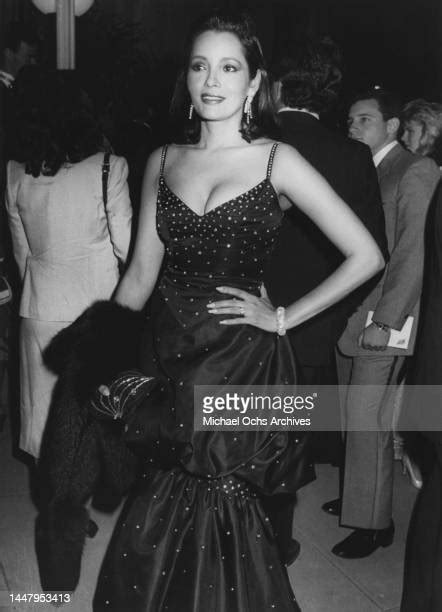 Barbara Carrera Photos Et Images De Collection Getty Images