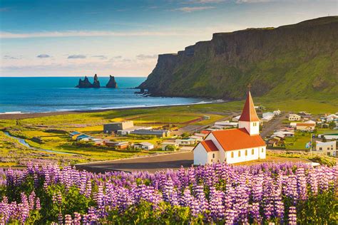 8 Best Small Towns In Iceland