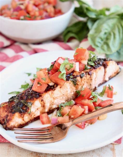 Over the past couple of decades there has been a growing concern about fats, high blood cholesterol levels and the diseases caused by it. Bruschetta Salmon | Low-Carb Salmon Recipes | POPSUGAR ...