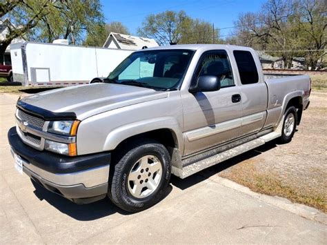 Used 2005 Chevrolet Silverado 1500 Z71 Ext Cab Short Bed 4wd For Sale
