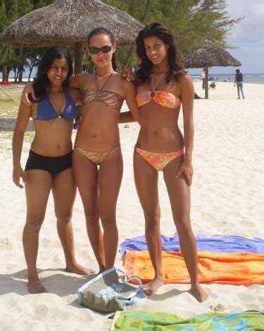 Indian Girls In Bikini At Goa Chuttiyappa