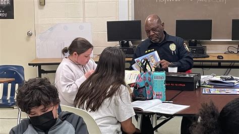 DARE, Brownsville Police Department, SRO Donelda Clayton, Sunny Hill