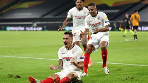 Der liverpool fc gewinnt im molineux mit 1:0 gegen die wolverhampton wanderers und klettert vorerst auf rang 6. EL: Sevilla nach spätem Sieg gegen Wolverhampton im ...