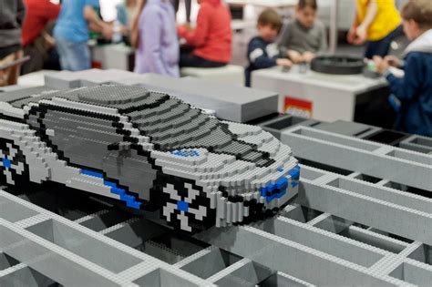 Wejdź i znajdź to, czego szukasz! Life-Size Replica of the BMW i8 Concept Made out of Lego Blocks | Carscoops
