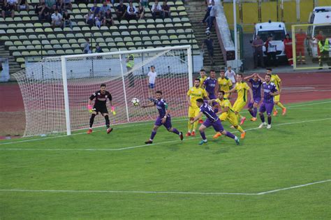 Below you find a lot of statistics for this team. FC Arges - U Cluj: Derby de clasament in "Trivale"! Pentru ...