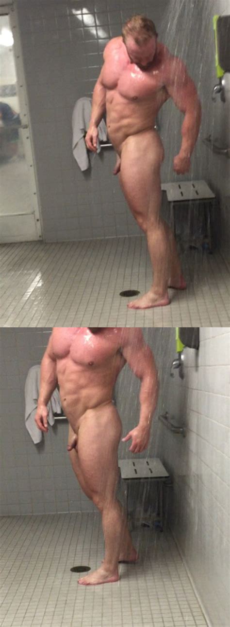 Muscle hombres desnudos públicos accidentales Alta California