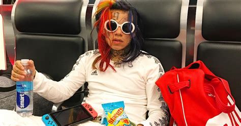 Tekashi 69s Real Hair Is Slightly Less Colorful Than His Usual Do