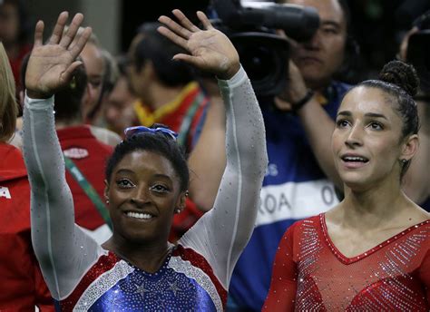 Rio 2016 Simone Biles Wins Gymnastics All Around Gold In Rio Aly Raisman Takes Silver