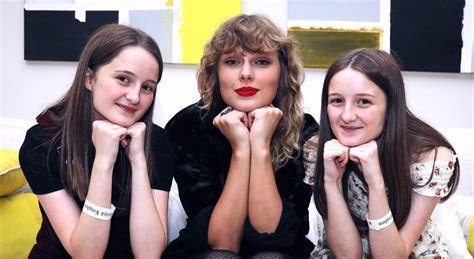 Taylor Swift Fans Share Fun Photos From London Secret Session Taylor