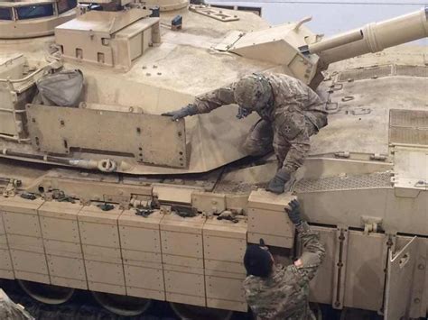 Army Unit Adds Reactive Armor To M1a2 Abrams Defense Media Network