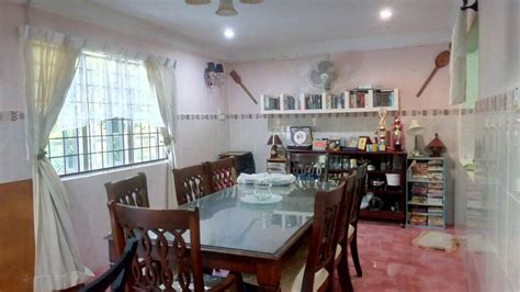 Kamar yg mau gua sewa ini di lantai 1 , bagian sekarang si irna udah gak kerja di sini lagi. Rumah Untuk Di Jual Beli Dari Ejen Hartanah Berdaftar ...