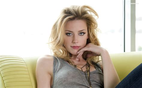 The Horror Club Horror Hotties Amber Heard