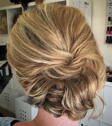60 Gorgeous Updos For Short Hair That Look Totally Stunning Short Hair