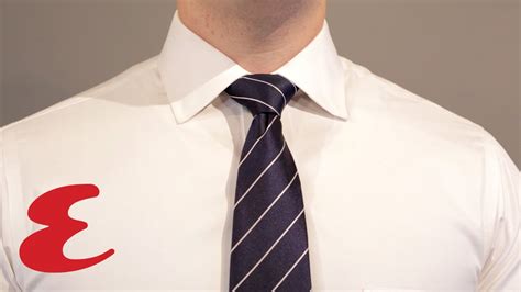 If you like large tie knots, and/or need the right tie knot for a shirt with a wide spread collar, then the windsor is perfect. How to Tie a Half Windsor Knot - YouTube