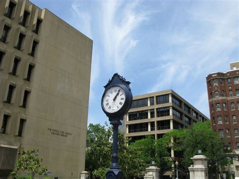 The Street Clock The George Washington University Campus Flickr