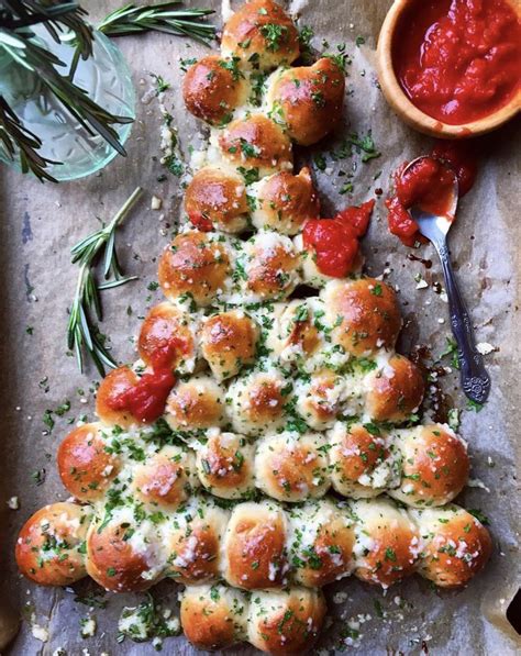 Christmas appetizer ideas recipes : Cheesy Garlic Pull-Apart Christmas Tree | Recipe | Christmas tree food, Christmas tree pull ...