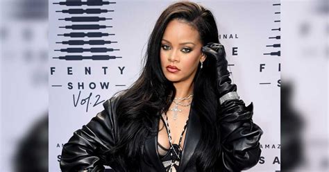Rihanna Earns The Title Of Worlds Richest Female Musician With A Net