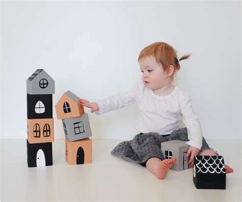 6 Wooden Blocks Craft To Make Those Old Toys New