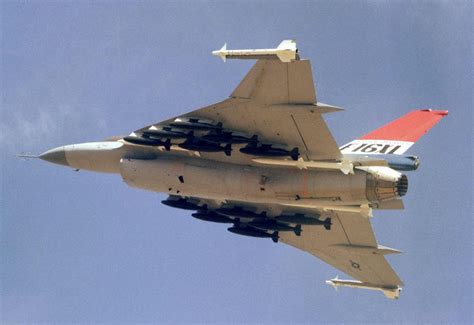 F 16xl O Falcon Que Foi Abatido Pelo F 15e Strike Eagle Poder