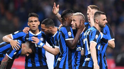 Official account of fc internazionale milano. Italie: l'Atalanta et l'Inter Milan accompagnent la ...