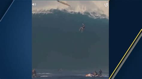 pro surfer free falls trying to ride massive maui wave abc11 raleigh durham