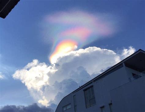 Singapore Fire Rainbow Cloud Phenomenon Lights Up Sky Bbc News