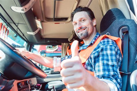 Honk, Honk! A Guide to Truck Driver Requirements for Wannabe Truck