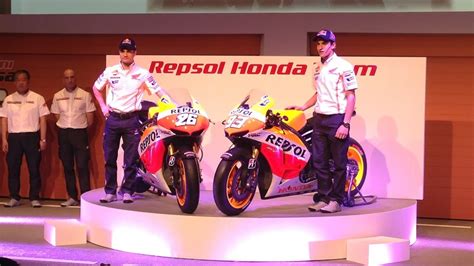With 180 premier class wins, 447 premier class podiums and 15 world championships, the combination is without doubt the most decorated in grand. Repsol Honda memperkenalkan livery baru dan 2013 line-up ...
