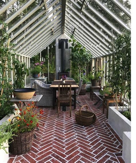 35 Amazing Conservatory Greenhouse Ideas For Indoor