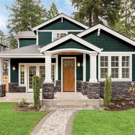 When planning the colors of your home, it is important to start adding your palette to your design any color of your floor, granite finishes. 30 Beautiful Farmhouse Exterior Paint Colors Ideas - HOMYHOMEE