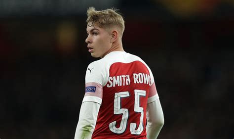 Emile smith rowe (esr) is an english professional football player who is currently playing for arsenal. Emile Smith Rowe: Who is the young Arsenal midfielder ...