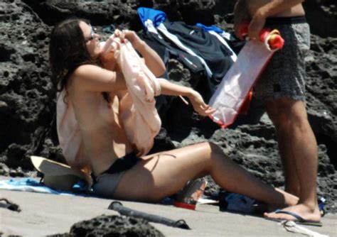 Keira Knightly Caught Topless While Sunbathing Taxi Driver Movie