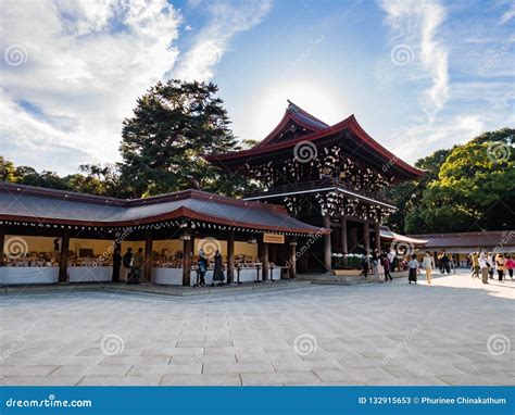 Tourists Visiting Meiji Jingu Shrine Meiji Shrine In Shibuya T