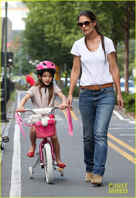 Photo Katie Holmes Teaches Suri Cruise To Ride A Bike 03 Photo 2704419 Just Jared