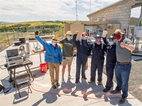 Successful Liquid Hydrogen Fuel Cell Test Insitu